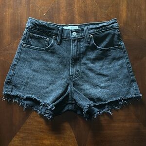 Abercrombie 90’s relaxed cutoff short
